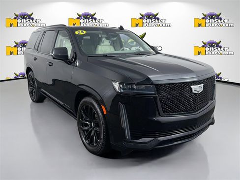Used 2024 Cadillac Escalade Sport Platinum image 3