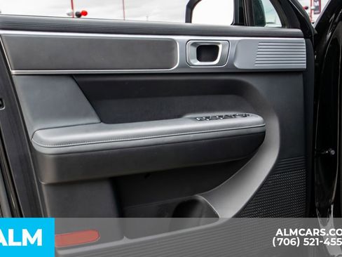 Used 2025 Hyundai Santa Fe XRT image 18