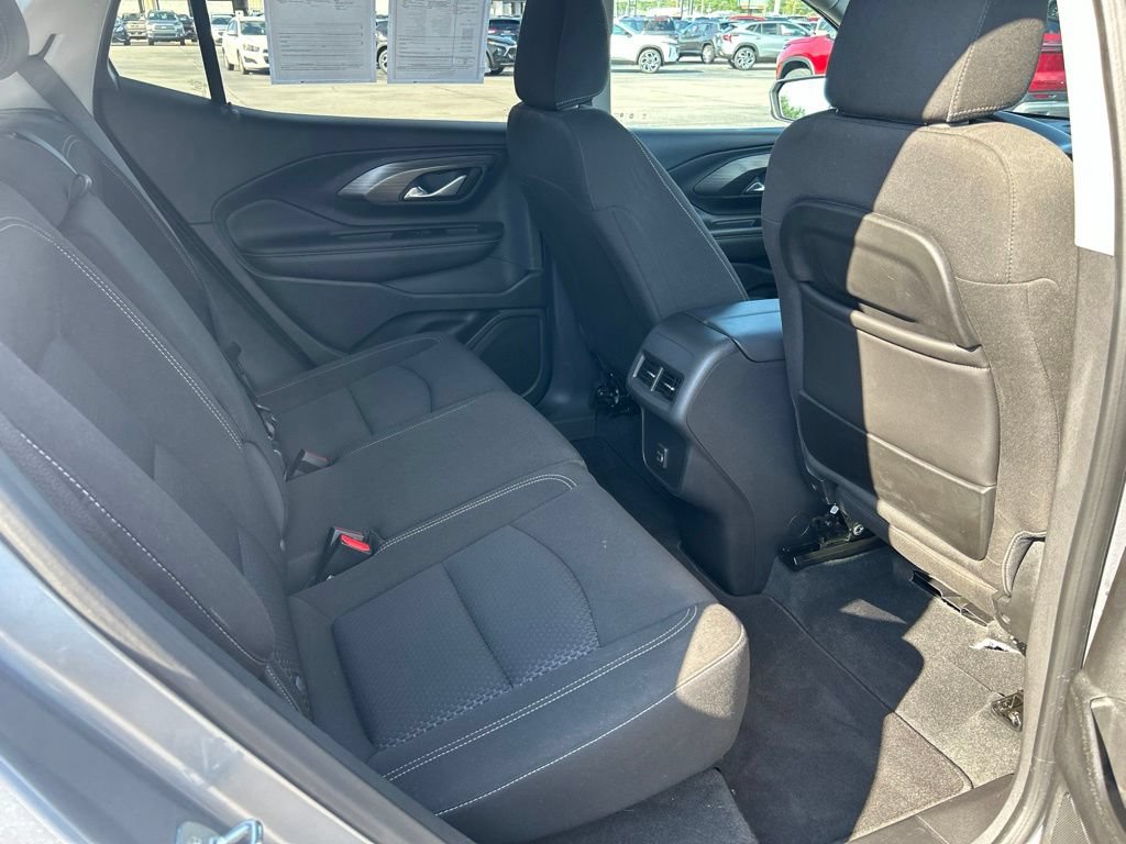 Used 2023 GMC Terrain SLE w/ Driver Convenience Package FWD image 14