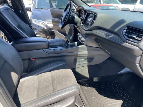 Used 2022 Dodge Durango GT RWD image 24