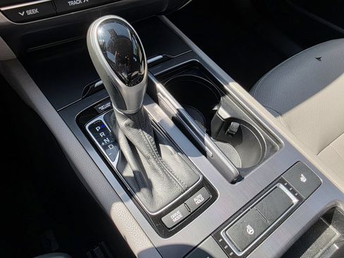 Used 2017 Genesis G80 3.8 AWD/4WD image 22