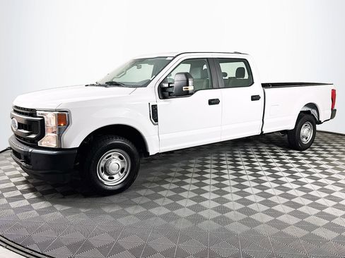 Used 2020 Ford F250 XL w/ Power Equipment Group image 4