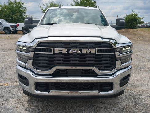 Used 2026 RAM 2500 Tradesman AWD/4WD image 7