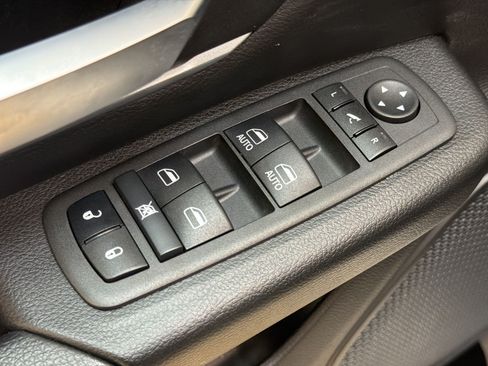 Used 2022 RAM 1500 Big Horn AWD/4WD image 15