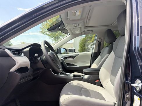 Used 2025 Toyota RAV4 XLE w/ Convenience Package AWD/4WD image 10