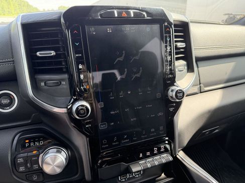Used 2023 RAM 1500 Laramie AWD/4WD image 11