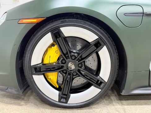 Used 2025 Porsche Taycan Turbo S w/ Premium Package AWD/4WD image 27