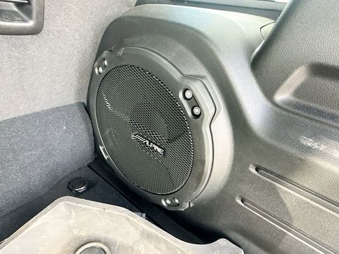 Used 2023 Jeep Wrangler Unlimited AWD/4WD image 30