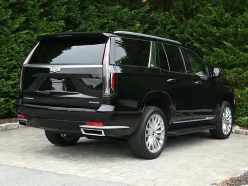 Used 2024 Cadillac Escalade Premium Luxury w/ LPO, Floor Liner Package AWD/4WD image 7