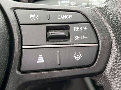 Used 2024 Honda HR-V LX image 19