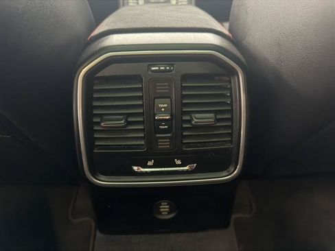 Used 2018 Porsche Macan GTS AWD/4WD image 24