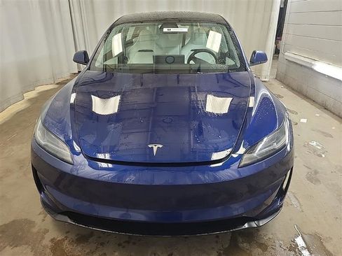 Used 2025 Tesla Model 3 Performance AWD/4WD image 9