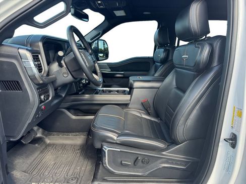 Used 2024 Ford F350 Platinum w/ Tremor Off-Road Package AWD/4WD image 9