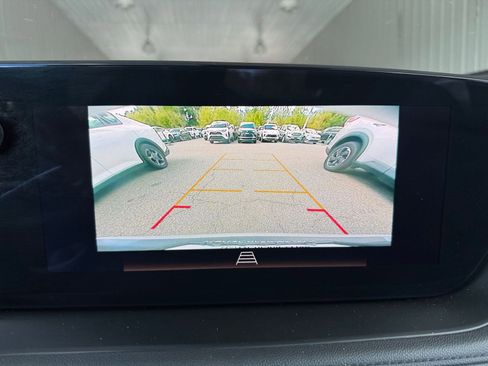 Used 2025 Buick Encore GX Preferred image 17