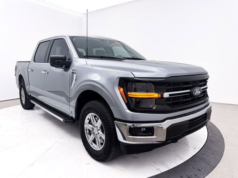 Used 2025 Ford F150 XLT w/ Equipment Group 301A Standard image 12