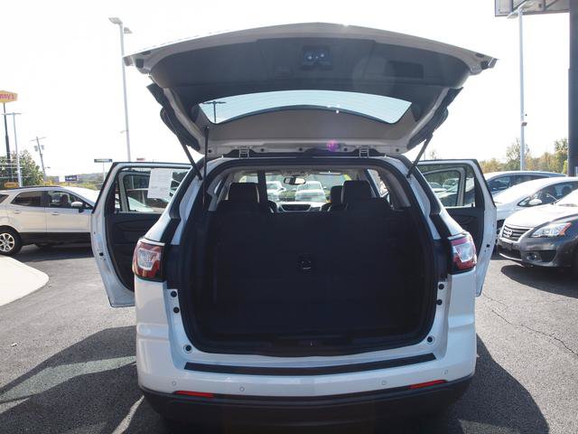 Used 2017 Chevrolet Traverse LT AWD/4WD image 5
