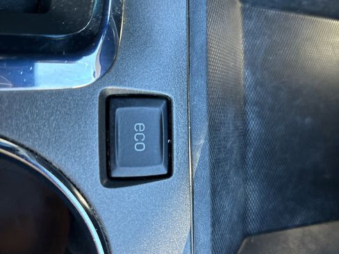 Used 2015 Chevrolet Equinox LS image 19