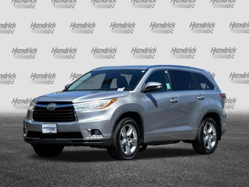 Used 2015 Toyota Highlander Limited Platinum AWD/4WD image 9