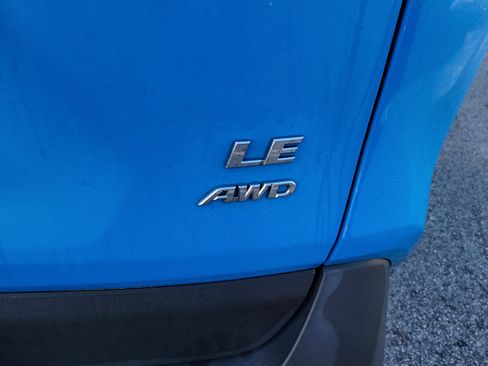 Used 2019 Toyota RAV4 LE w/ All Weather Liner Package image 15