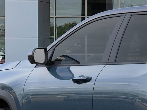 New 2026 Chevrolet Equinox LT w/ Safety and Technology Package image 12