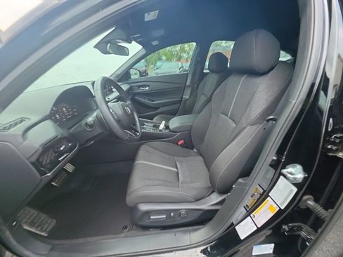 Used 2025 Honda Accord Sport image 14