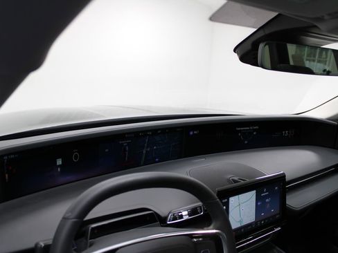 New 2026 Lincoln Nautilus Reserve AWD/4WD image 34