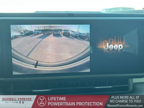 Used 2025 Jeep Wrangler Sport image 9