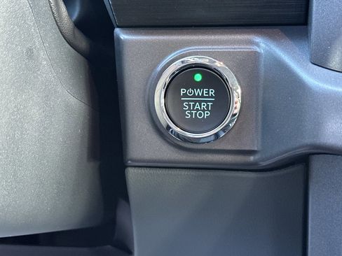 New 2025 Ford F150 Lightning XLT image 21