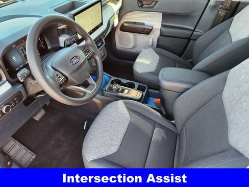 New 2025 Ford Maverick XLT image 13