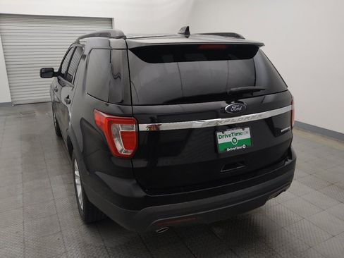 Used 2016 Ford Explorer FWD image 6