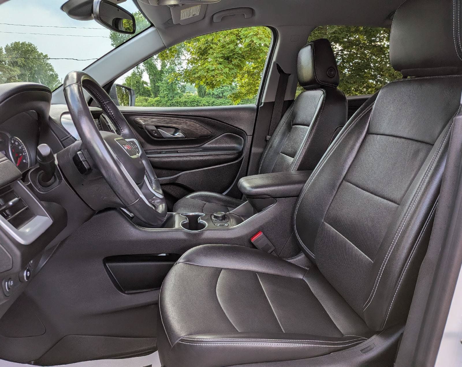 Used 2022 GMC Terrain SLT AWD/4WD image 13