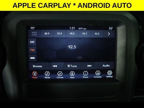 Used 2022 Jeep Gladiator Sport AWD/4WD image 3