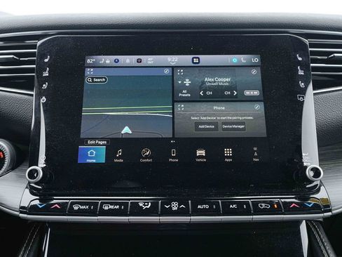 Used 2024 Jeep Wagoneer L Series II w/ Flexible Seating Group AWD/4WD image 32