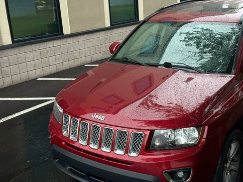 Used 2016 Jeep Compass High Altitude image 11