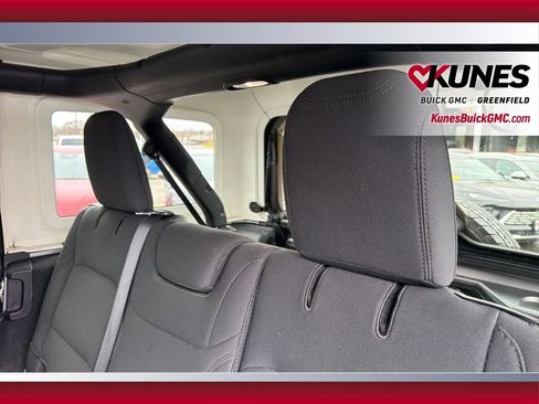 Used 2020 Jeep Wrangler Unlimited Sport S image 25