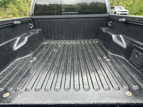 Used 2020 Toyota Tacoma TRD Off-Road AWD/4WD image 24