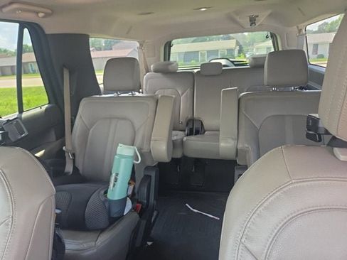 Certified 2019 Ford Expedition Max Limited w/ Equipment Group 302A AWD/4WD image 4