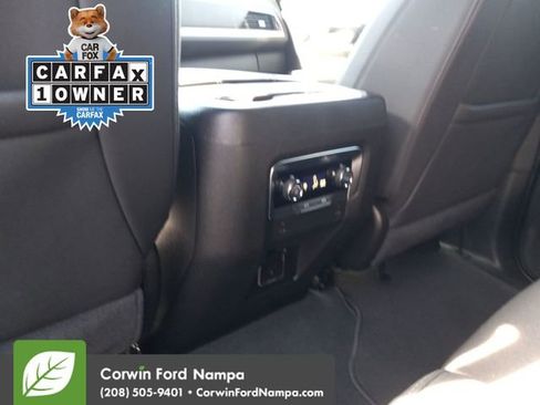 Used 2025 Chevrolet Suburban Z71 AWD/4WD image 26