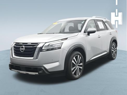 Used 2023 Nissan Pathfinder Platinum AWD/4WD image 1