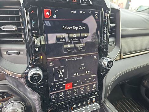 Used 2019 RAM 1500 Limited AWD/4WD image 17