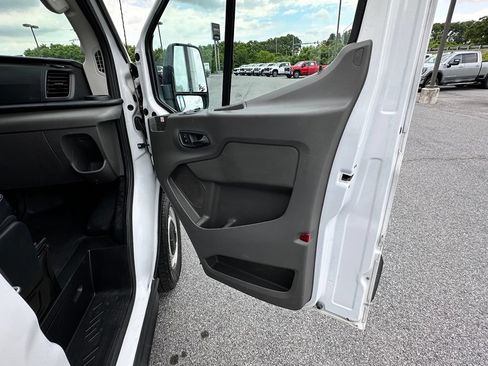 Used 2020 Ford Transit 250 Medium Roof RWD image 12