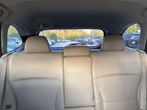 Used 2016 Subaru Outback 2.5i Limited AWD/4WD image 13