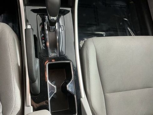 Used 2016 Honda Accord EX image 28