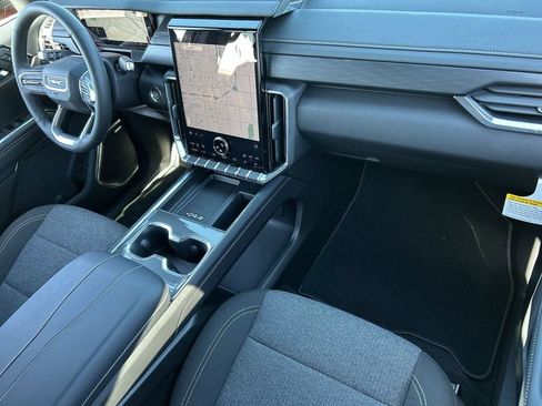 New 2026 GMC Acadia Elevation FWD image 29