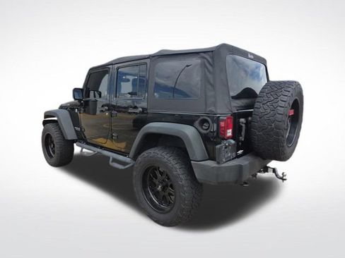 Used 2014 Jeep Wrangler Unlimited Rubicon w/ Connectivity Group AWD/4WD image 6