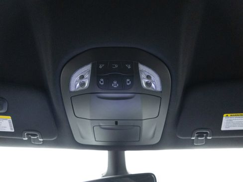 New 2026 Chrysler Pacifica Select FWD image 31