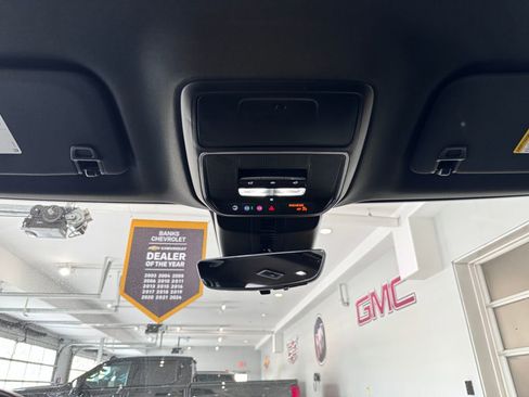 Certified 2024 GMC Acadia Denali w/ Super Cruise Package image 29