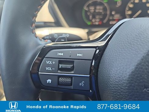 Used 2025 Honda CR-V Sport Touring image 20