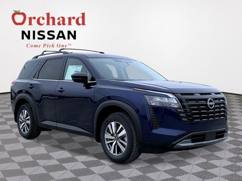 New 2026 Nissan Pathfinder SL image 7