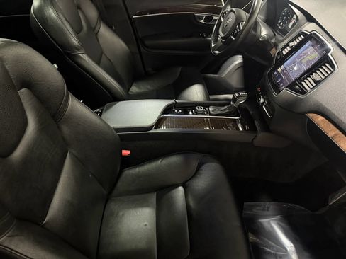 Used 2016 Volvo XC90 T6 Momentum w/ Momentum Plus Package AWD/4WD image 75